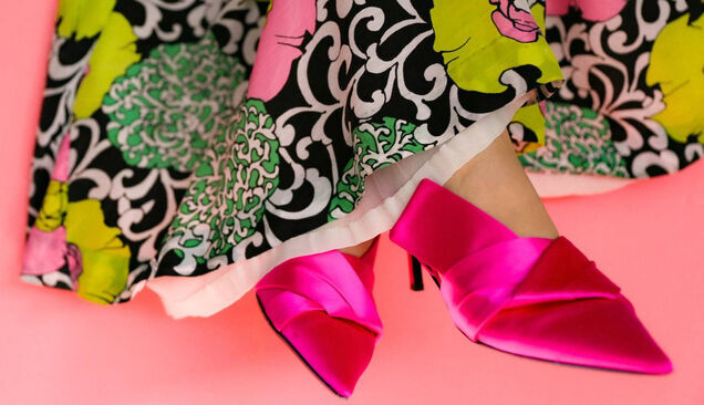 Selling fashion items in America