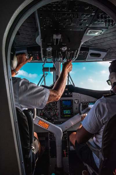Cockpit.jpg